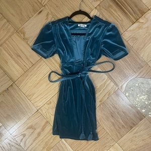 Billabong xs blue velvet wrap dress